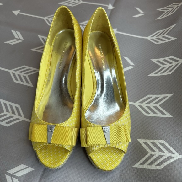 Etienne Aigner Kambell Wedge Sandals Sz 8M Fabric Yellow Polka Dot Bow 2" Heels‎ - Picture 1 of 9